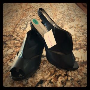 NWT bandolino heels
